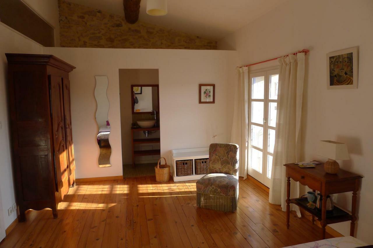 Chambres D'Hotes Dans Maison D'Artiste Galargues Екстер'єр фото